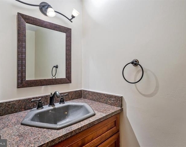 2105 Bucknell Terrace - Photo Thumbnail 23