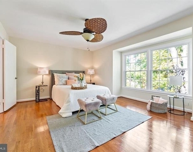 2105 Bucknell Terrace - Photo Thumbnail 14