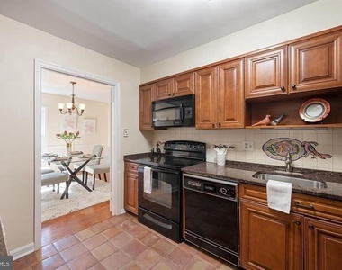2105 Bucknell Terrace - Photo Thumbnail 6