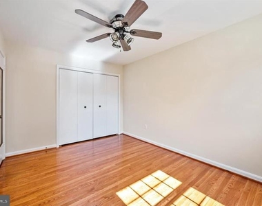2105 Bucknell Terrace - Photo Thumbnail 16