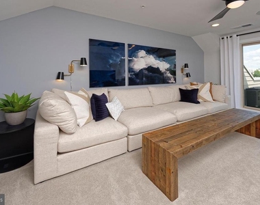 1213 Rockwell Avenue - Photo Thumbnail 17