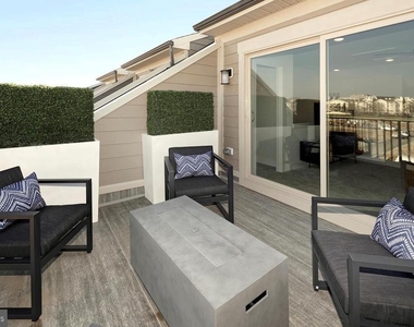 1213 Rockwell Avenue - Photo Thumbnail 19