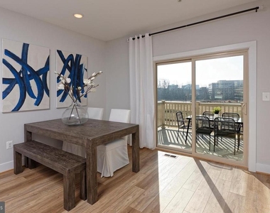 1213 Rockwell Avenue - Photo Thumbnail 15