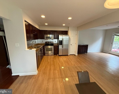 7234 Maidstone Place - Photo Thumbnail 14