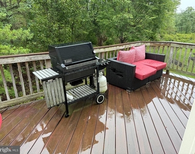 7234 Maidstone Place - Photo Thumbnail 17