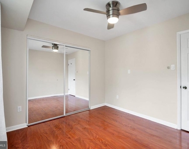 8865 Rollright Court - Photo Thumbnail 30