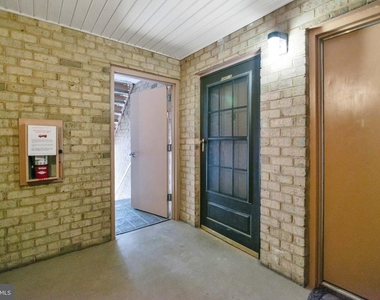 8865 Rollright Court - Photo Thumbnail 6