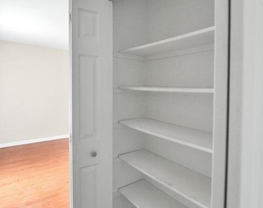 8865 Rollright Court - Photo Thumbnail 34