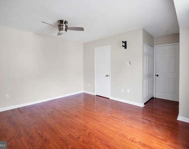 8865 Rollright Court - Photo Thumbnail 18