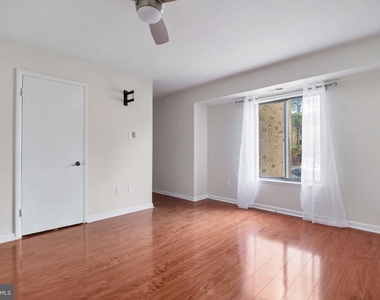 8865 Rollright Court - Photo Thumbnail 17