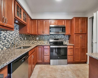8865 Rollright Court - Photo Thumbnail 7