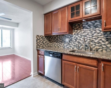 8865 Rollright Court - Photo Thumbnail 9