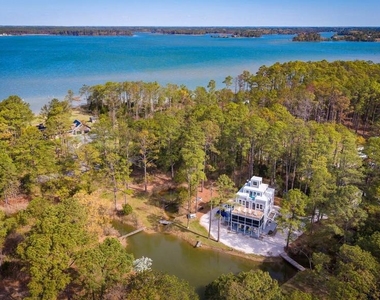 1307 Broadview Drive - Photo Thumbnail 64