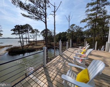 1307 Broadview Drive - Photo Thumbnail 9