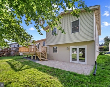 407 Stacy Lee Court - Photo Thumbnail 19