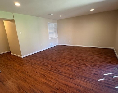 1630 Winding Brook Way - Photo Thumbnail 14