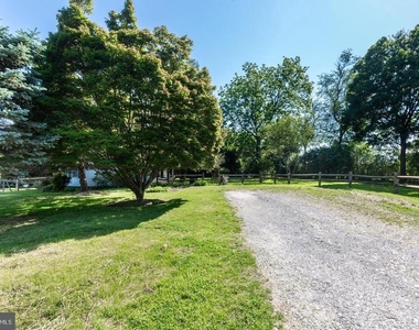 17 Delight Road - Photo Thumbnail 23