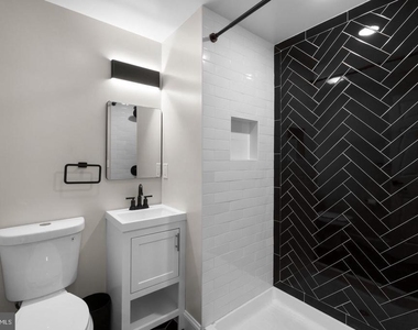 2639 Loyola Northway - Photo Thumbnail 24