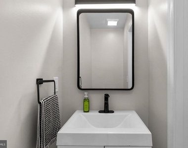 2639 Loyola Northway - Photo Thumbnail 9
