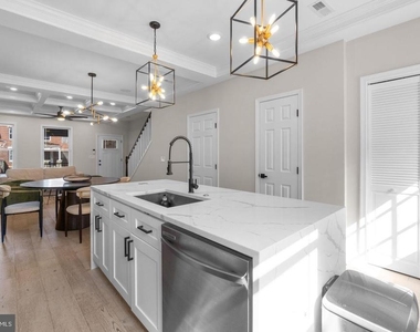 2639 Loyola Northway - Photo Thumbnail 8