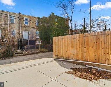 2639 Loyola Northway - Photo Thumbnail 29