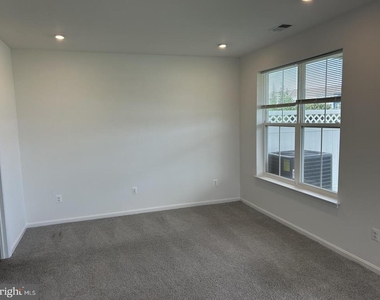 531 Rosemary Circle - Photo Thumbnail 5