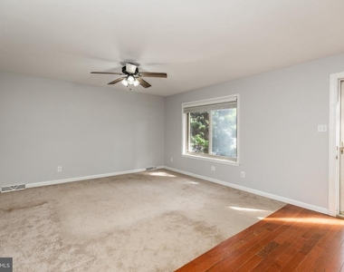 4804 Hogan Drive - Photo Thumbnail 11