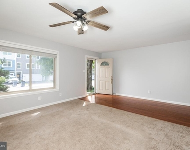 4804 Hogan Drive - Photo Thumbnail 13