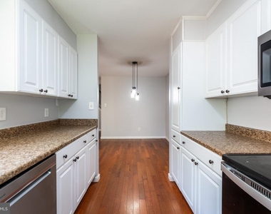 4804 Hogan Drive - Photo Thumbnail 9