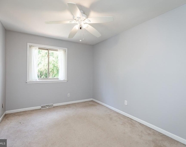 4804 Hogan Drive - Photo Thumbnail 29