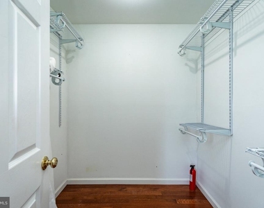 4804 Hogan Drive - Photo Thumbnail 27