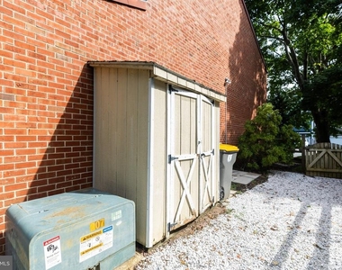4804 Hogan Drive - Photo Thumbnail 38