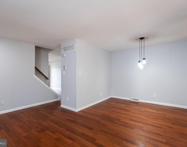 4804 Hogan Drive - Photo Thumbnail 4