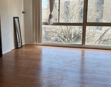 922 24th Street Nw - Photo Thumbnail 2