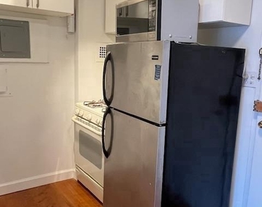 922 24th Street Nw - Photo Thumbnail 9