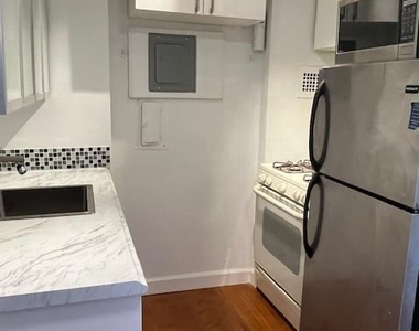 922 24th Street Nw - Photo Thumbnail 11