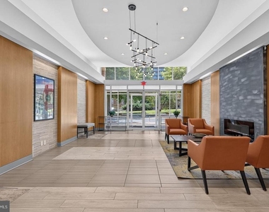 355 I Street Sw - Photo Thumbnail 2