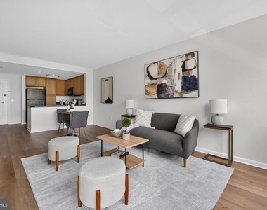 355 I Street Sw - Photo Thumbnail 10