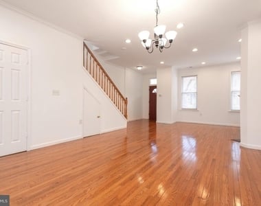 1911 17th Street Se - Photo Thumbnail 4