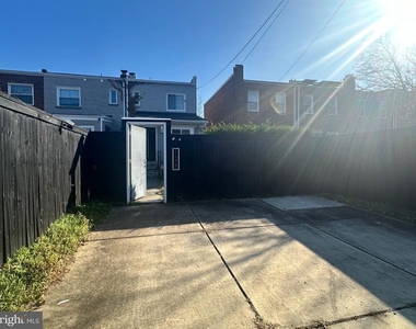 128 35th Street Ne - Photo Thumbnail 18