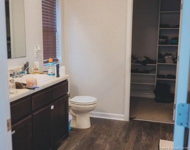 5913 Fuchsia Court - Photo Thumbnail 17