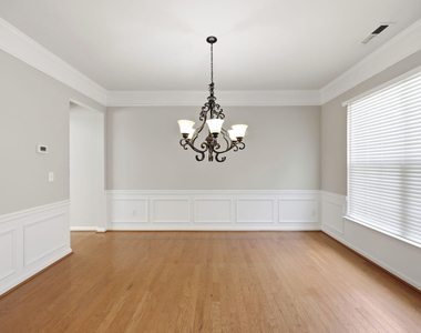201 Shakespeare Street - Photo Thumbnail 4