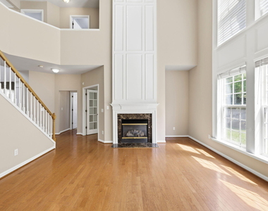 201 Shakespeare Street - Photo Thumbnail 7
