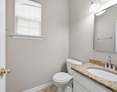 201 Shakespeare Street - Photo Thumbnail 22