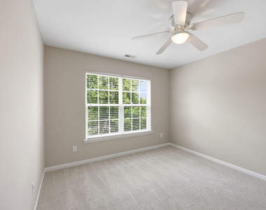 201 Shakespeare Street - Photo Thumbnail 19
