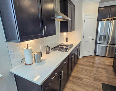 1913 Rosedale Ridge Avenue - Photo Thumbnail 11