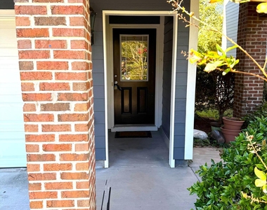 213 Broadgait Brae Road - Photo Thumbnail 2