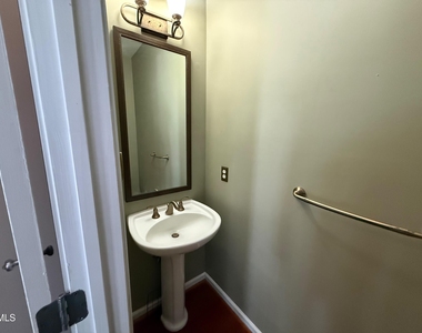 213 Broadgait Brae Road - Photo Thumbnail 16
