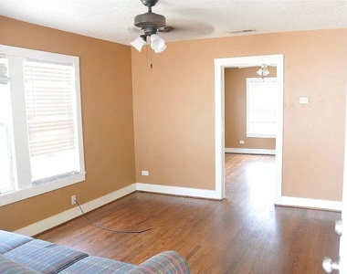 1523 S Robertson Ave - Photo Thumbnail 3