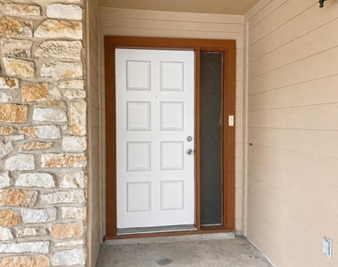 8329 Fathom Cir - Photo Thumbnail 3